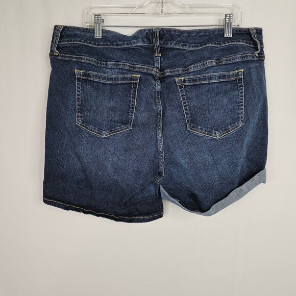 TORRID DENIM Cuffed Jean Shorts MED BLUE size 18 Chino Stretchy High Rise Chic - Picture 6 of 6